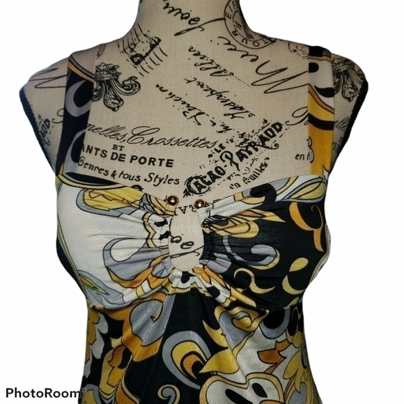 𝅺WOMAN sleeveless  shirt size medium - Picture 2 of 4